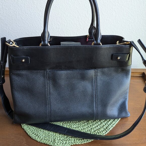 Michael Kors Black Satchel Lg with Gold hardware - Picture 3 of 9